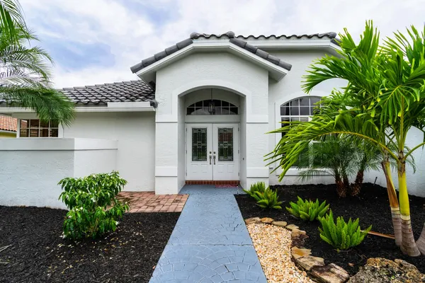 $954,000 | 22392 Siesta Key Drive, Boca Raton, FL 33428