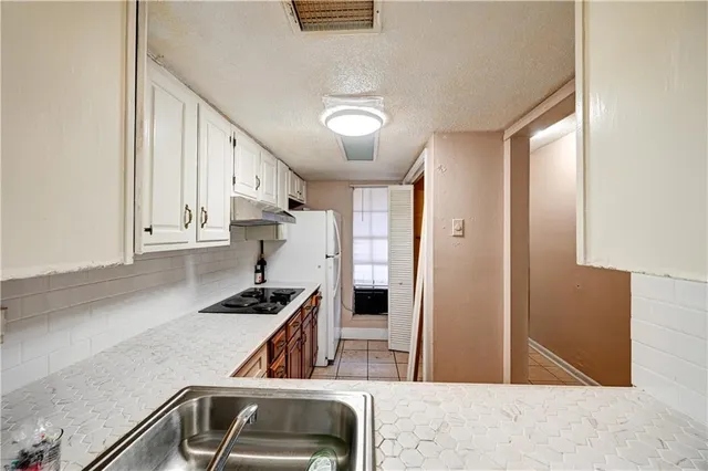 $65,000 | 6200 Riverside Drive, Unit 431, Metairie, LA 70003