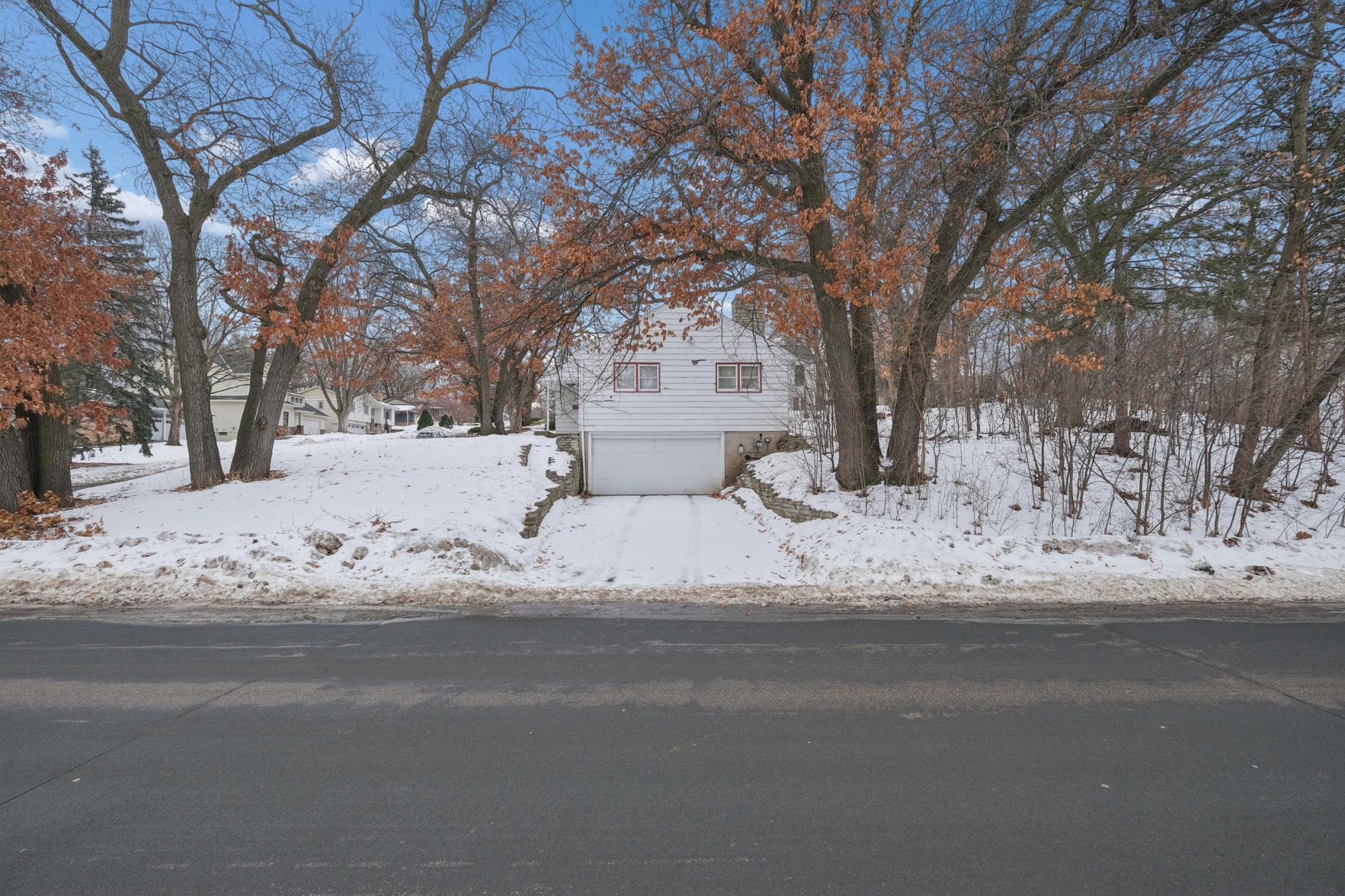 4500 Parkside Lane Edina, MN 55436 - Photo 6 of 12