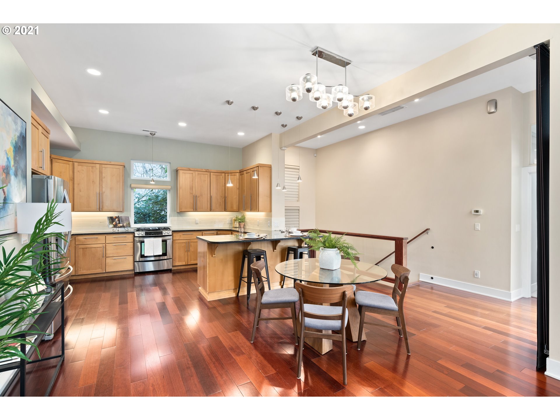 4242 Southwest Condor Avenue Portland, OR 97239 - Photo 13 of 30 Gallery Image 13