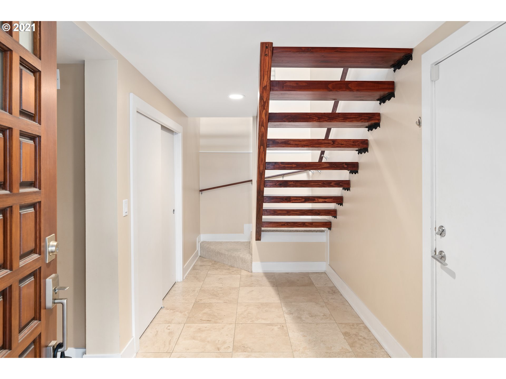 4242 Southwest Condor Avenue Portland, OR 97239 - Photo 19 of 30 Gallery Image 19