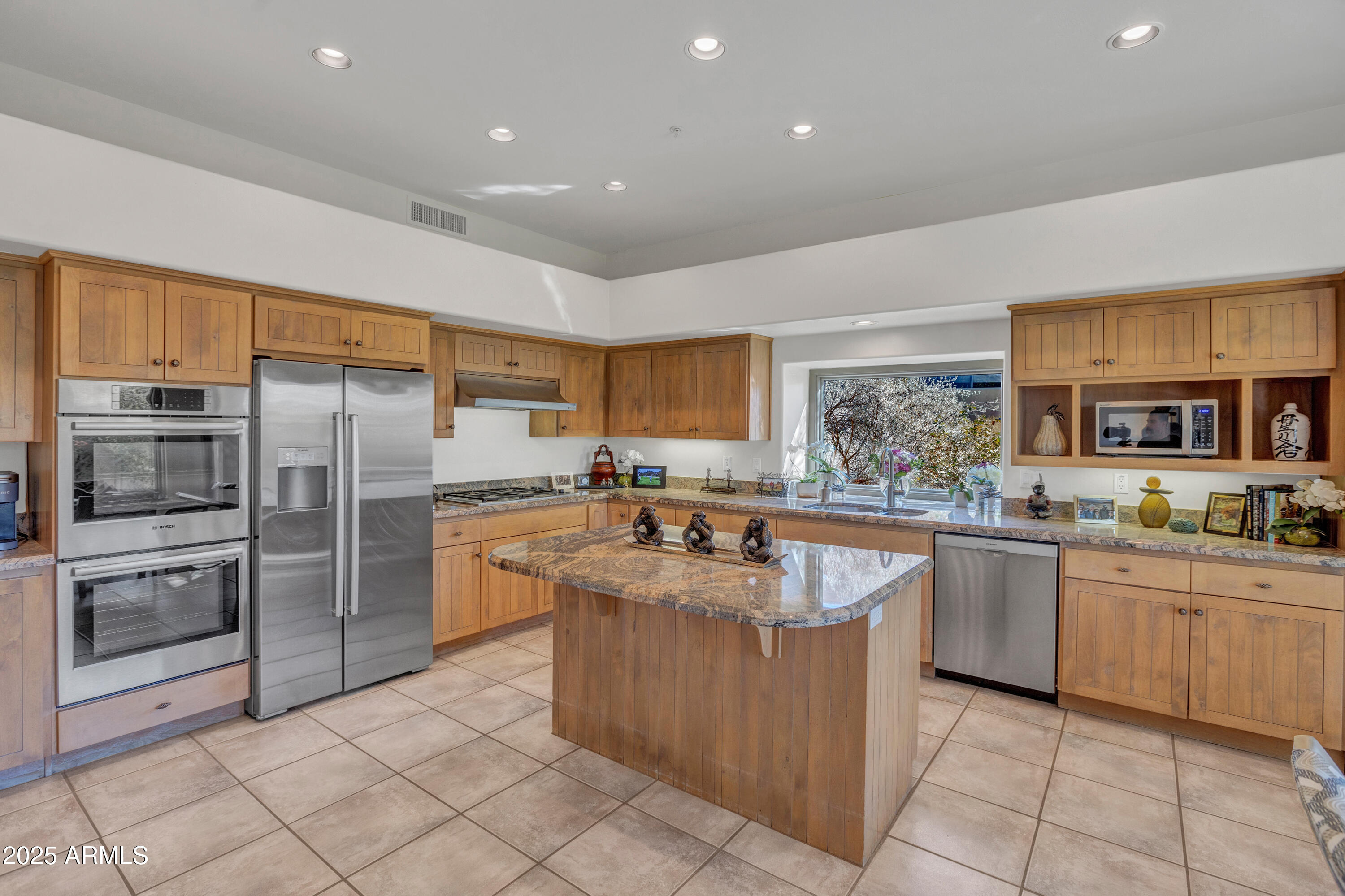 10040 East Happy Valley Road, Unit 249 Scottsdale, AZ 85255 - Photo 12 of 30 Convenient kitchen