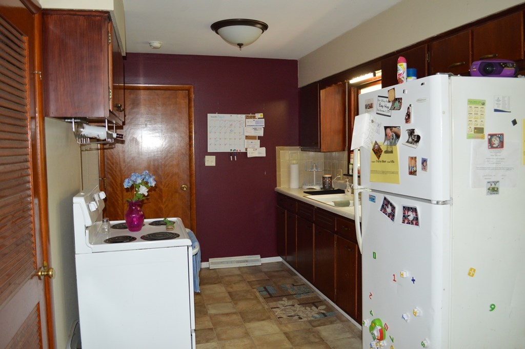 202 Roland Street Vincennes, IN 47591 - Photo 10 of 12 Gallery Image 10