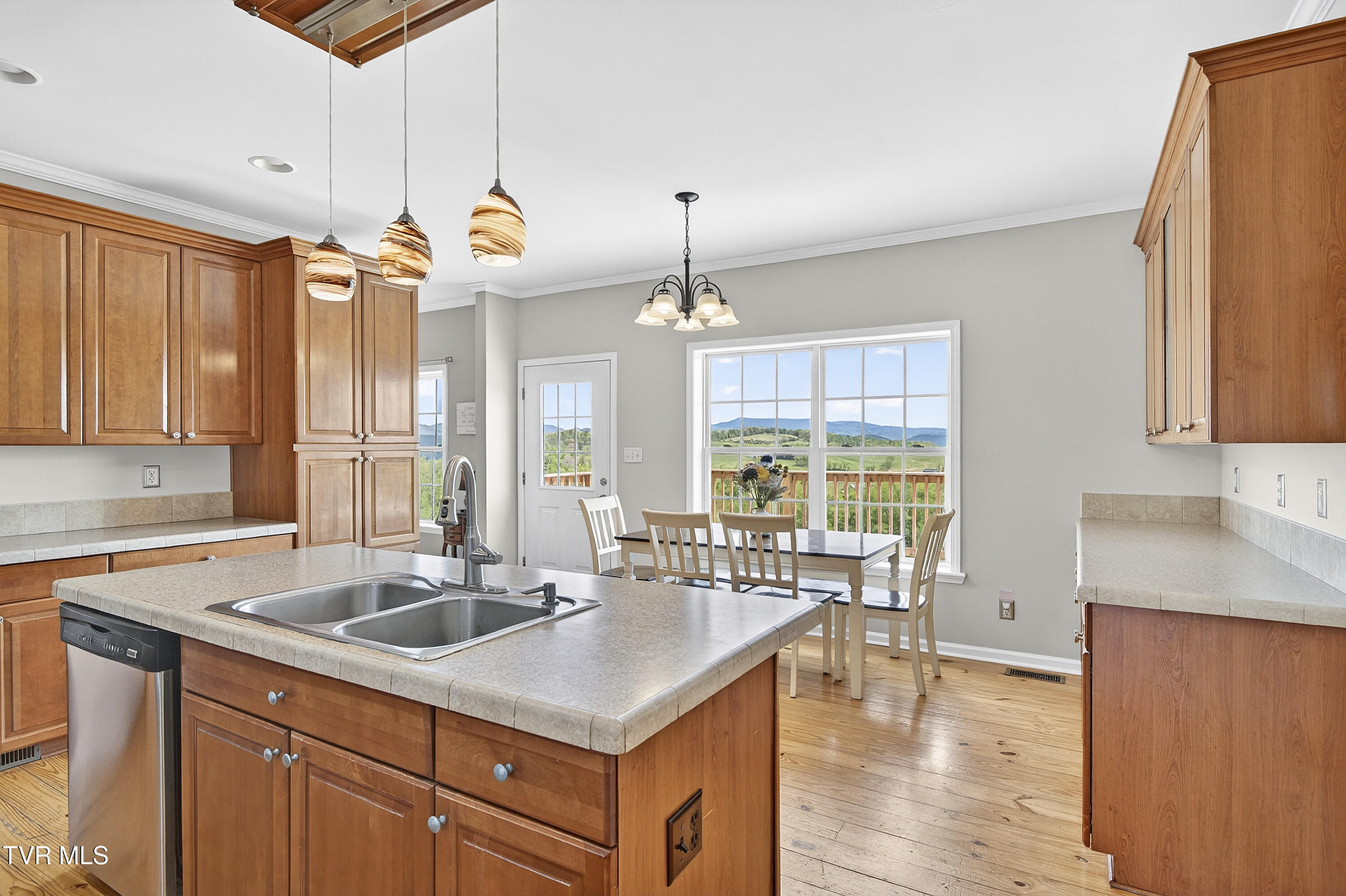 13129 Northridge Road Abingdon, VA 24210 - Photo 12 of 89 Kitchen