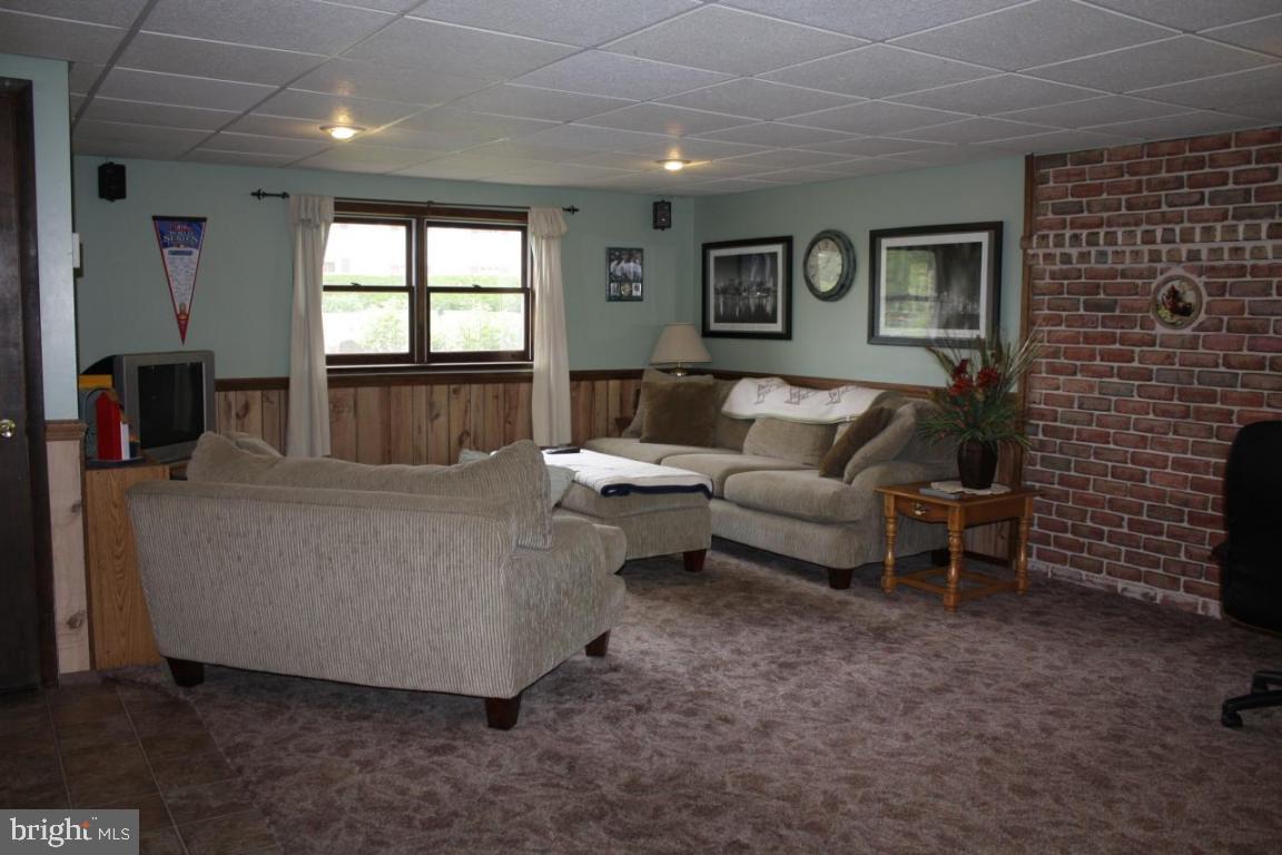 1018 Jeffrey Lane Lititz, PA 17543 - Photo 13 of 14