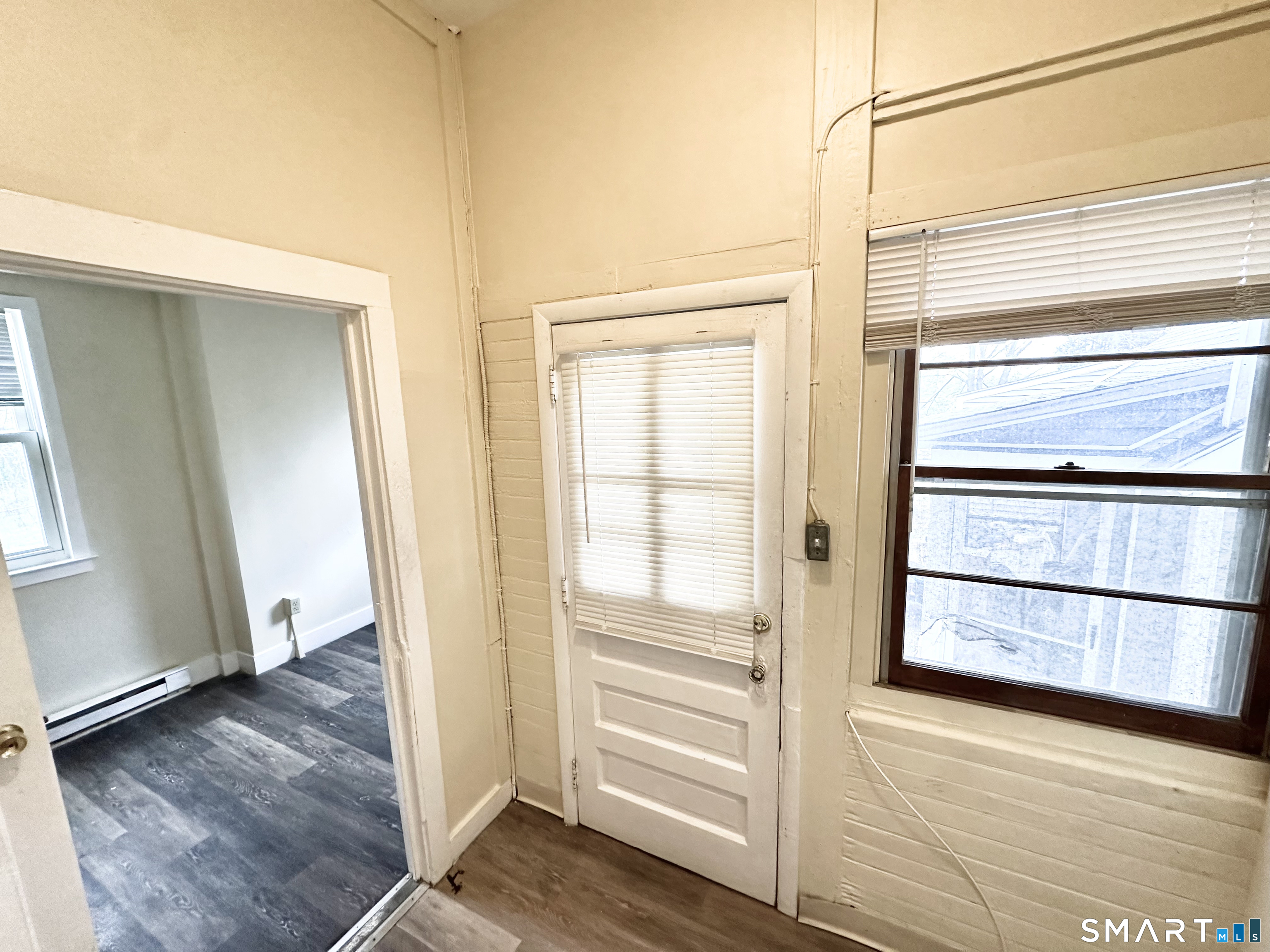 1431 Bank Street, Unit 1B Waterbury, CT 06708 - Photo 5 of 11