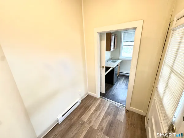$800 | 1431 Bank Street, Unit 1B, Waterbury, CT 06708