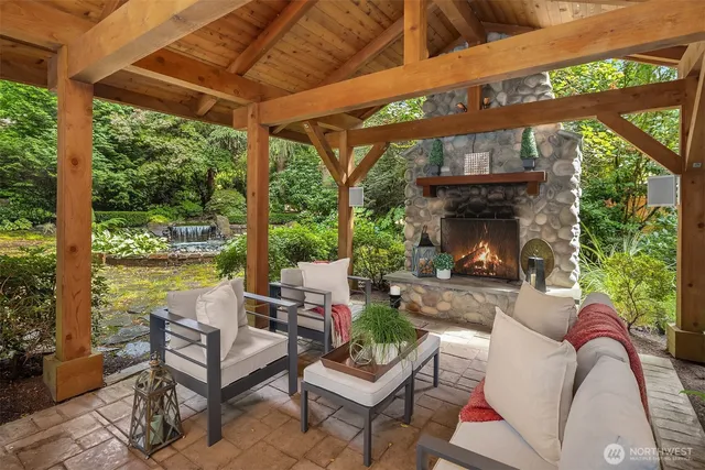 $2,175,000 | 8425 213th Place Northeast, Redmond, WA 98053