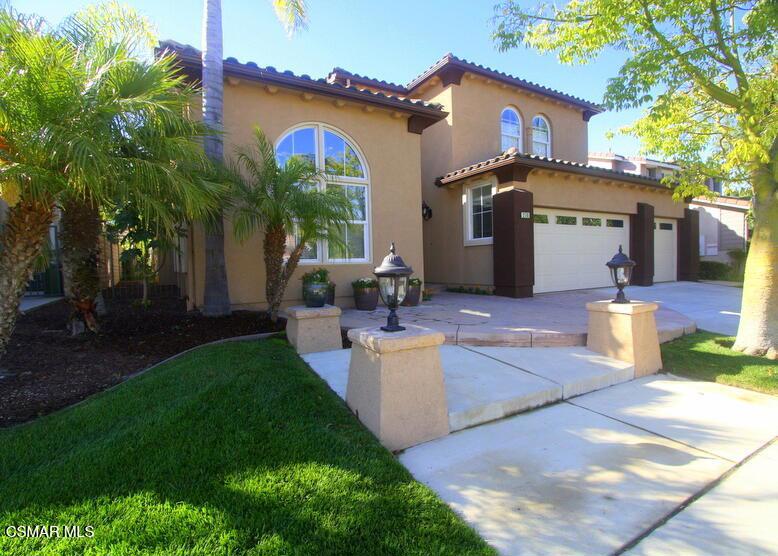 276 Chantilly Circle Simi Valley, CA 93065 - Photo 1 of 25 a front view of a house with garden