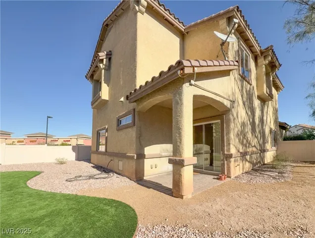 $2,365 | 1353 Robbers Roost Avenue, Henderson, NV 89012