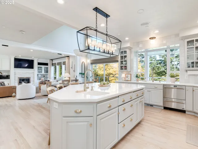 $1,750,000 | 28499 Southeast Sweetbriar Road, Troutdale, OR 97060