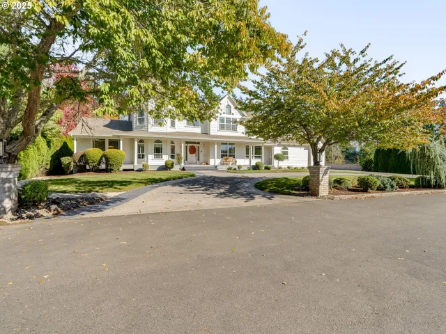$1,750,000 | 28499 Southeast Sweetbriar Road, Troutdale, OR 97060