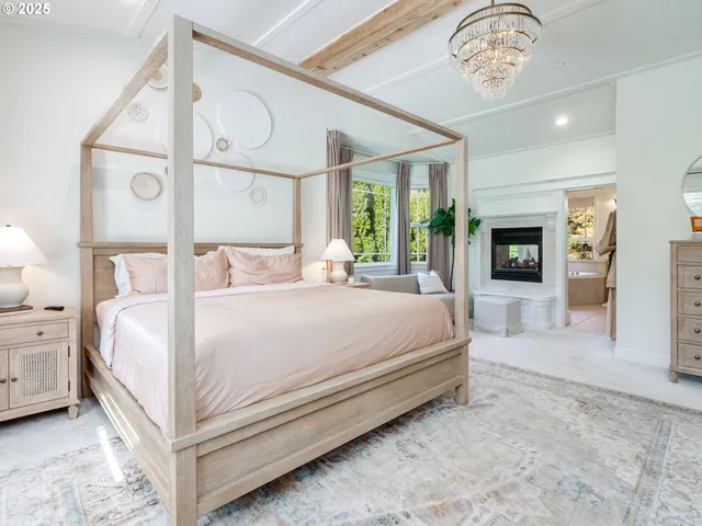 $1,750,000 | 28499 Southeast Sweetbriar Road, Troutdale, OR 97060