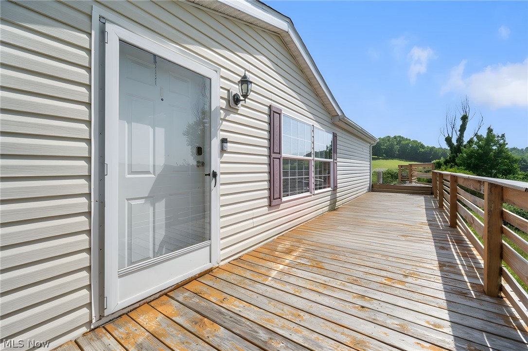 7022 Bluebird Road Northwest East Canton, OH 44730 - Photo 4 of 40