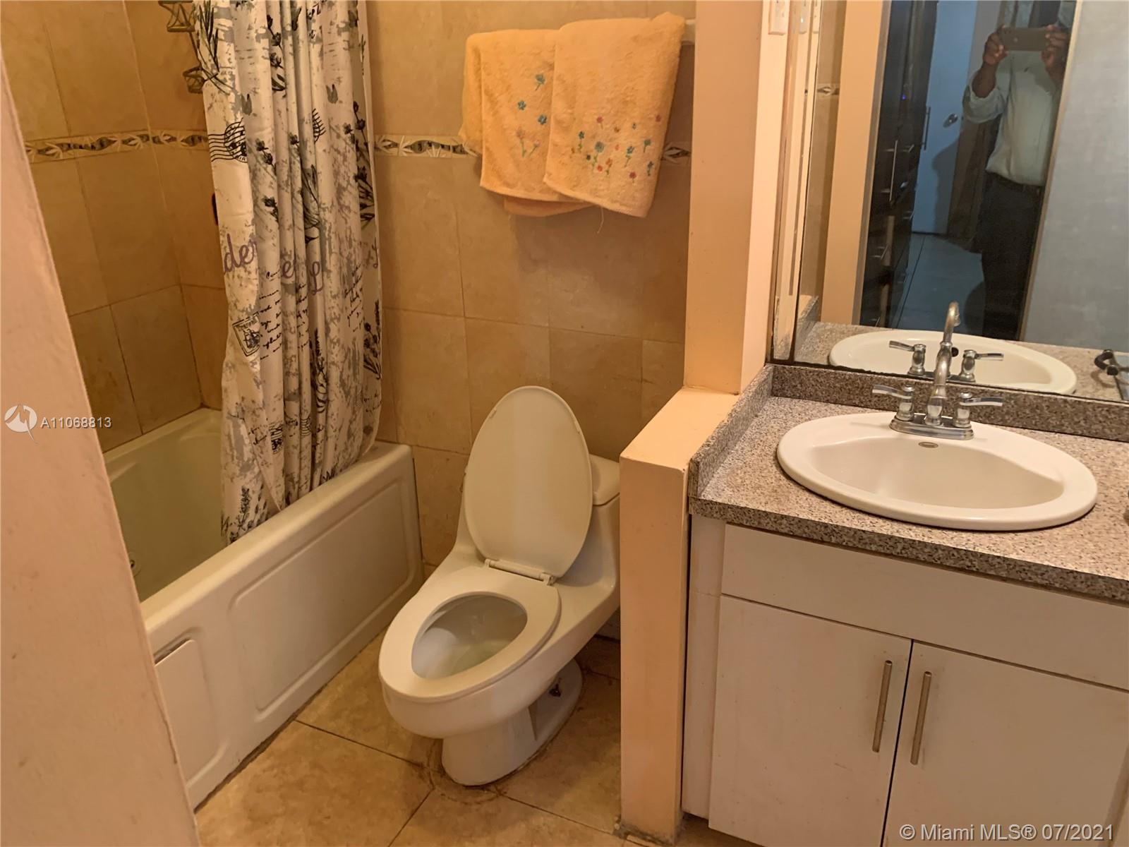 3427 Foxcroft Road Miramar, FL 33025 - Photo 28 of 39 Gallery Image 28