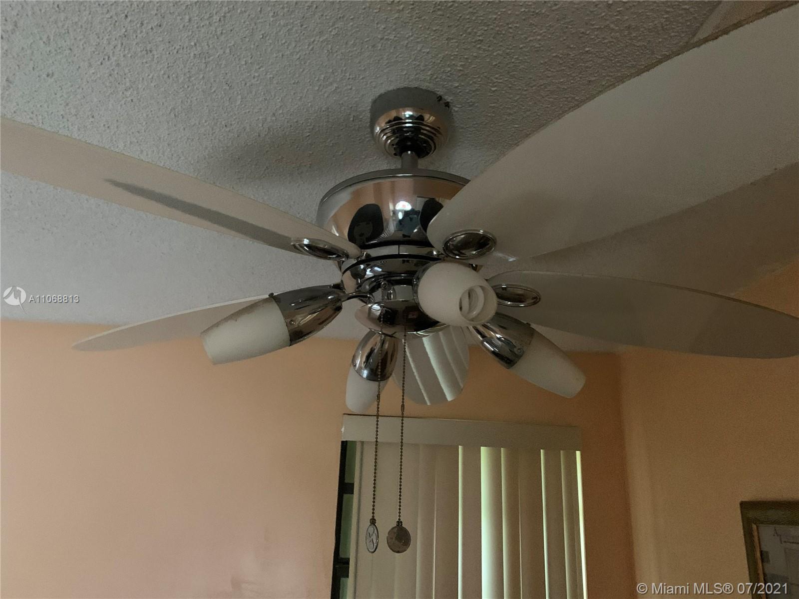3427 Foxcroft Road Miramar, FL 33025 - Photo 32 of 39 Gallery Image 32