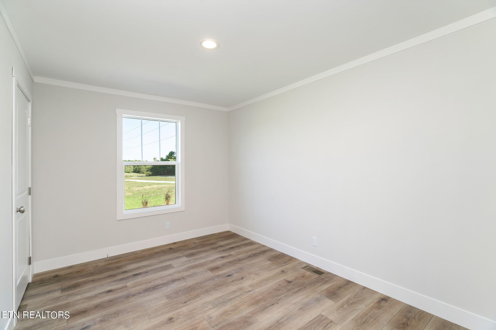 498 Greenbriar Road Sweetwater, TN 37874 - Photo 36 of 58 32-web-or-mls-498 Greenbriar Road-38