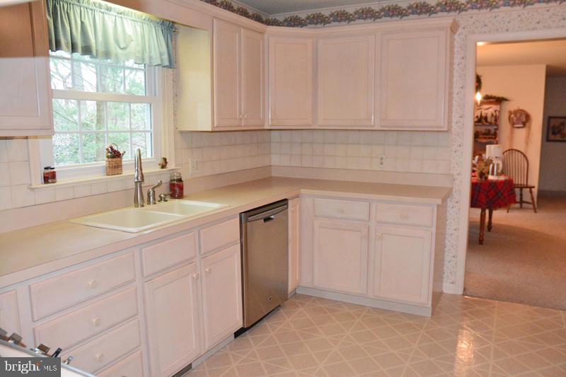 1118 Centerville Road Lancaster, PA 17601 - Photo 5 of 34
