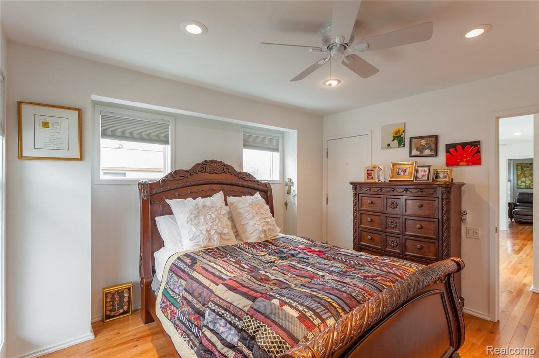 1422 Ruffner Avenue Birmingham, MI 48009 - Photo 18 of 27 Bedroom 2