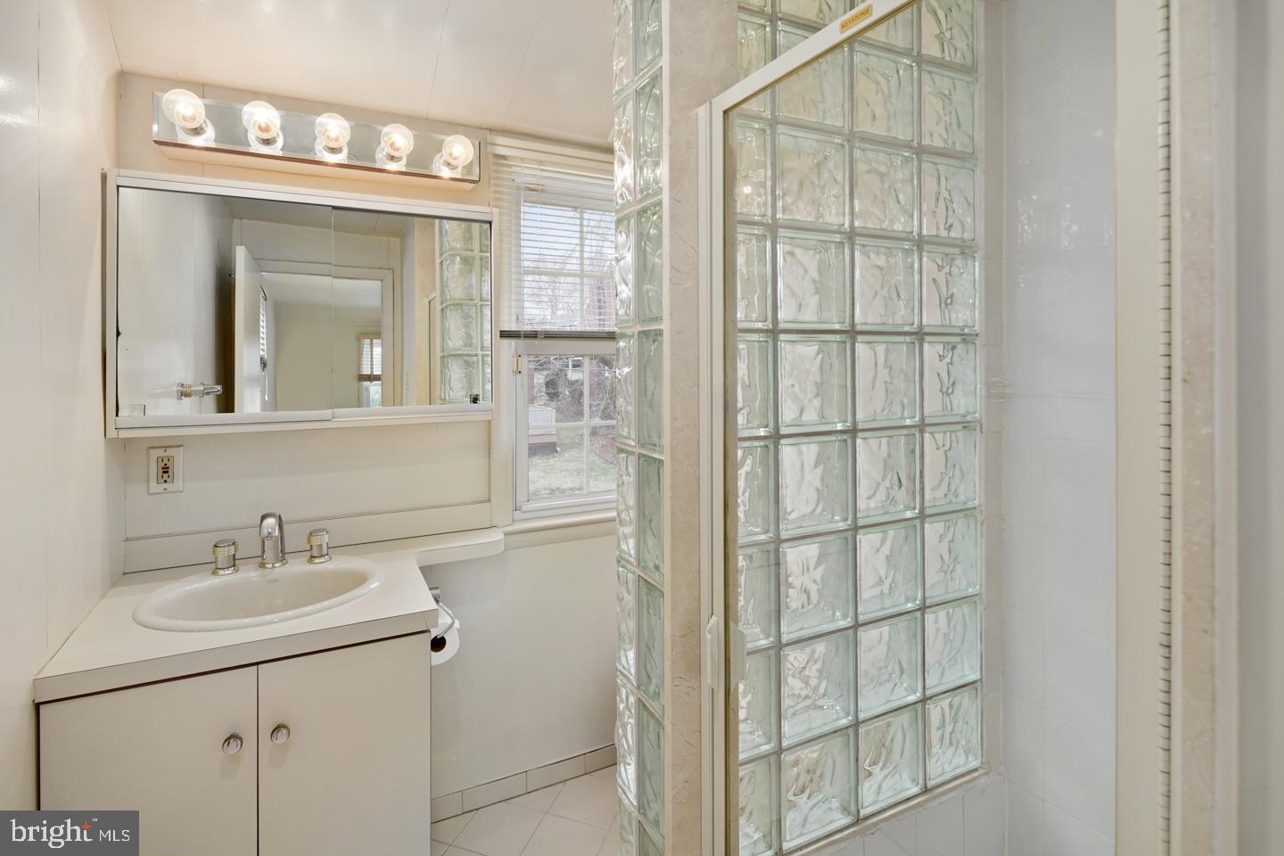 20 Rockglen Road Wynnewood, PA 19096 - Photo 13 of 19 Gallery Image 13