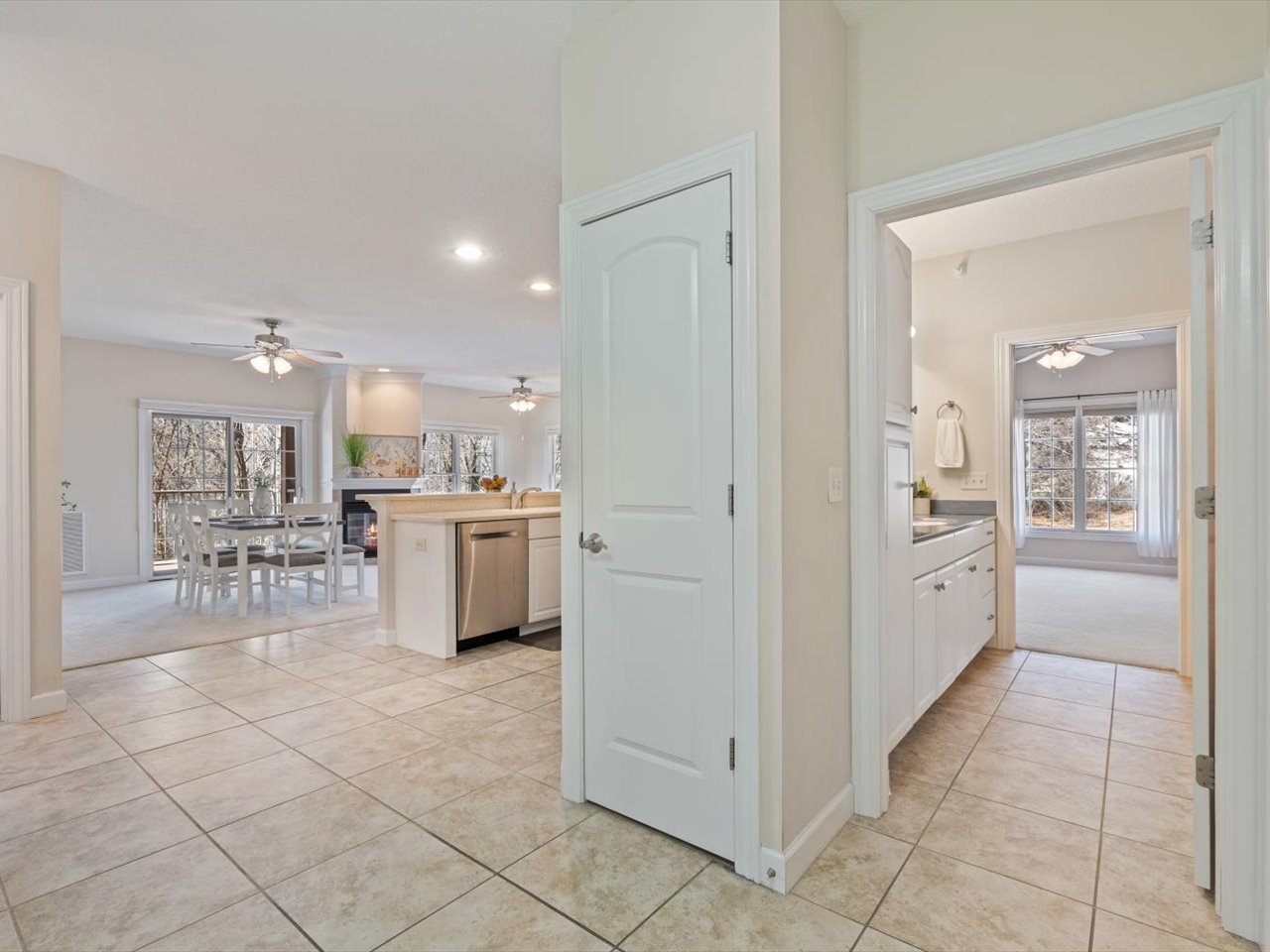 1227 East Kimberly Road, Unit 5A Davenport, IA 52722 - Photo 12 of 46