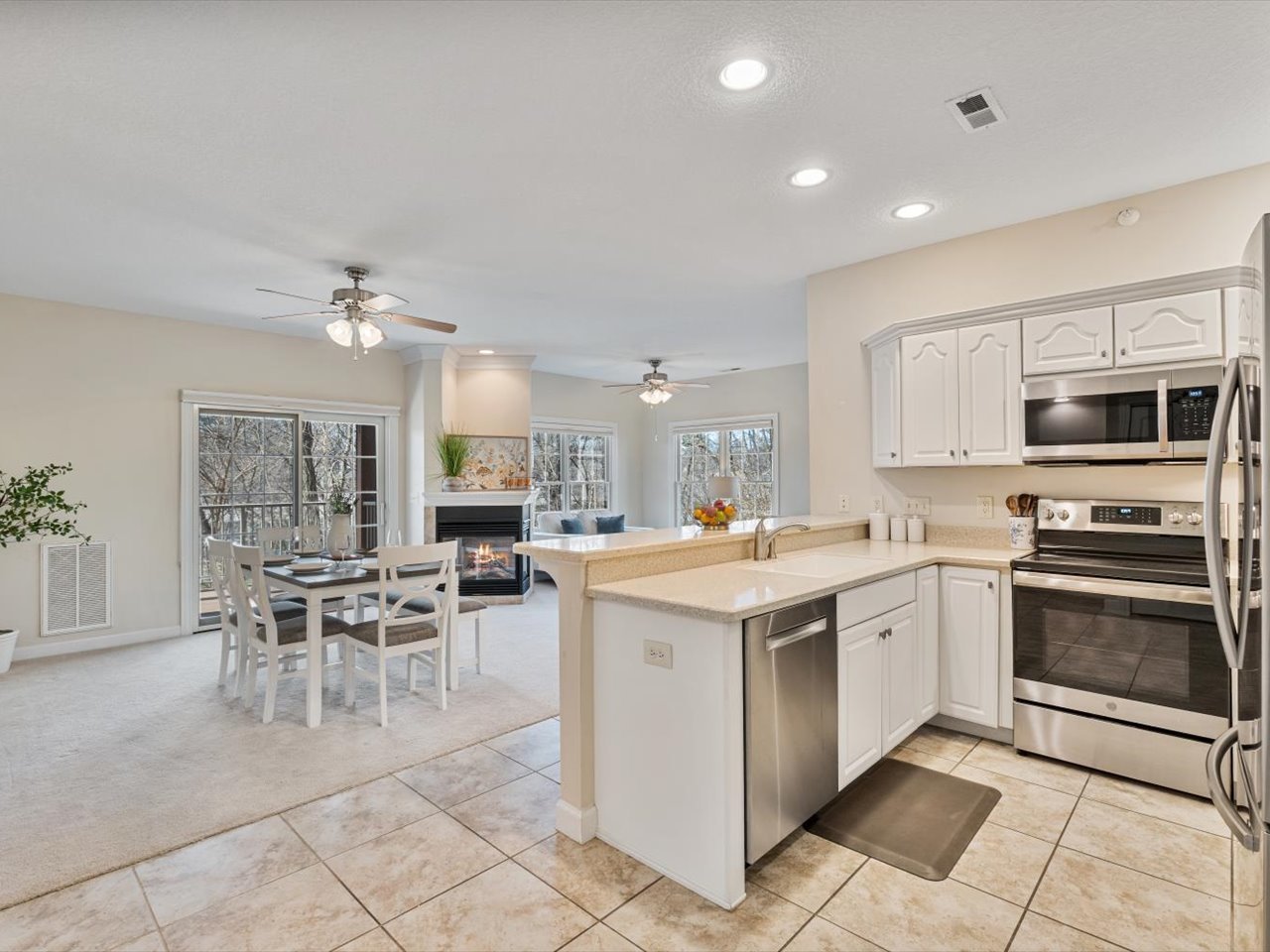 1227 East Kimberly Road, Unit 5A Davenport, IA 52722 - Photo 28 of 46