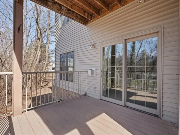 $265,000 | 1227 East Kimberly Road, Unit 5, Davenport, IA 52722