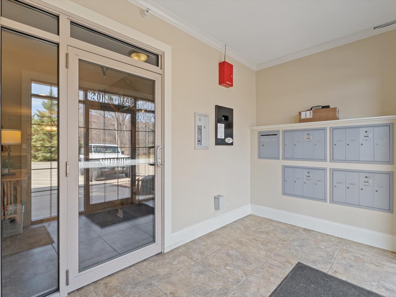 1227 East Kimberly Road, Unit 5A Davenport, IA 52722 - Photo 8 of 46