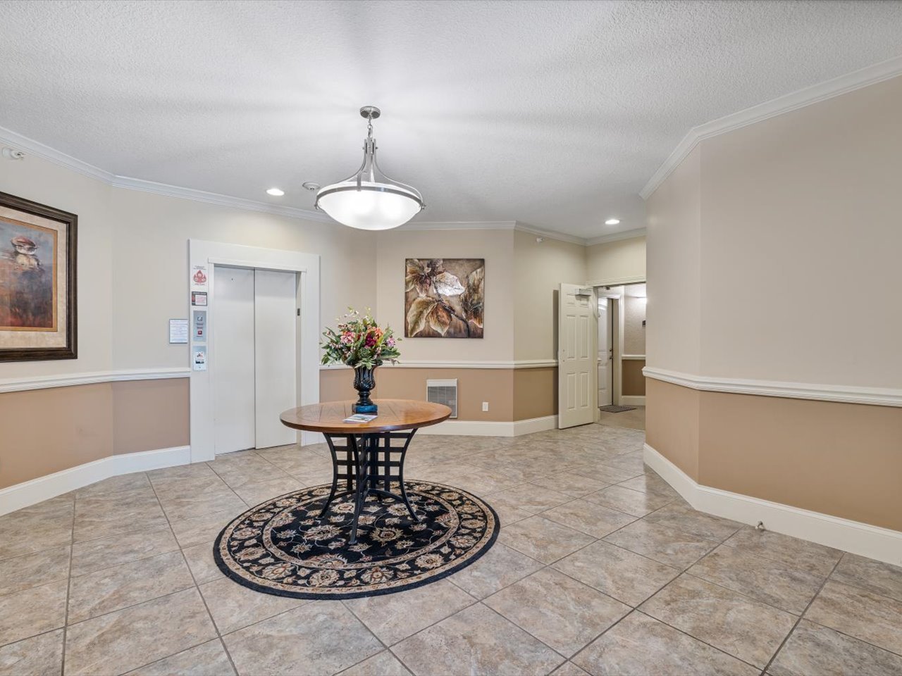 1227 East Kimberly Road, Unit 5A Davenport, IA 52722 - Photo 9 of 46