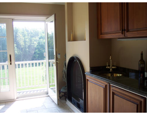 122 Paxton Road Holden, MA 01520 - Photo 13 of 24 Gallery Image 13