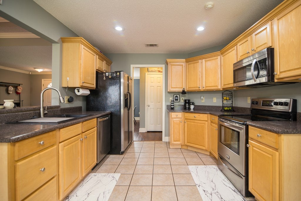 12 Ridge Road Lakeland, GA 31635 - Photo 8 of 27 Gallery Image 8