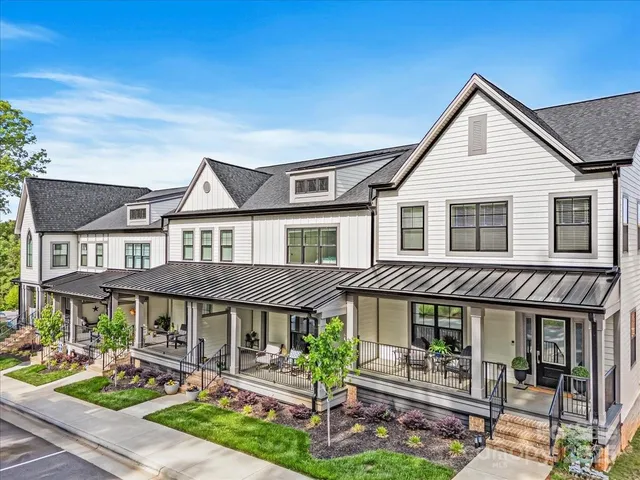 $555,000 | 360 North Broad Street, Waxhaw, NC 28173