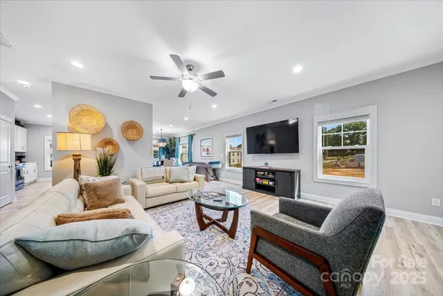 $555,000 | 360 North Broad Street, Waxhaw, NC 28173