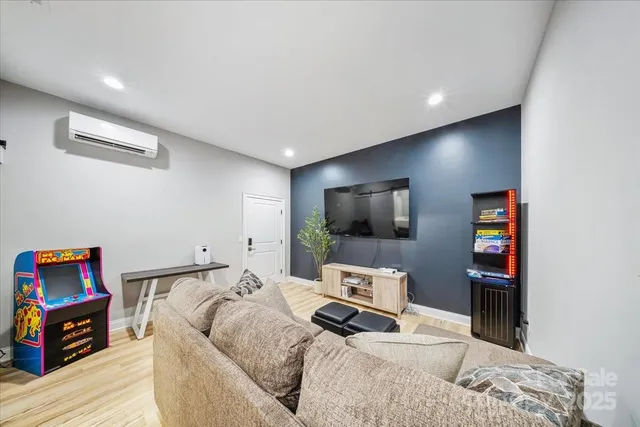 $555,000 | 360 North Broad Street, Waxhaw, NC 28173