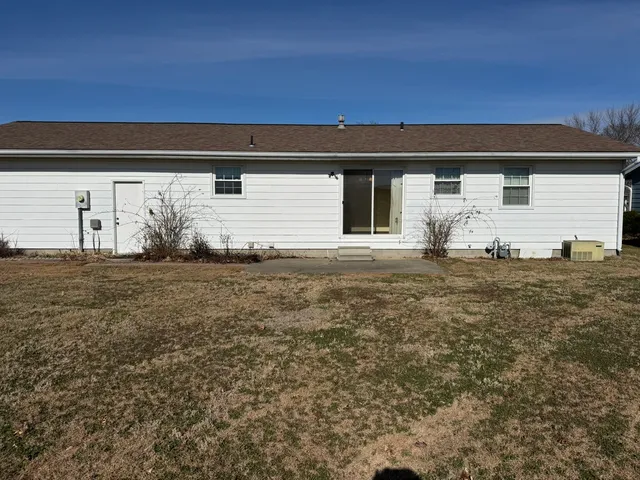 $139,000 | 119 Salem Drive, Salem, IL 62881