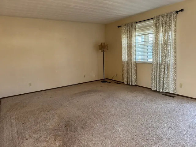 $139,000 | 119 Salem Drive, Salem, IL 62881