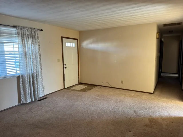 $139,000 | 119 Salem Drive, Salem, IL 62881