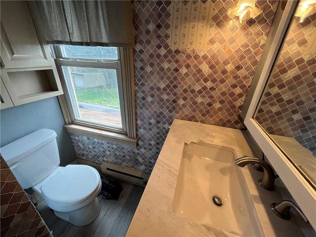 1291 Seidersville Road Bethlehem, PA 18015 - Photo 12 of 33