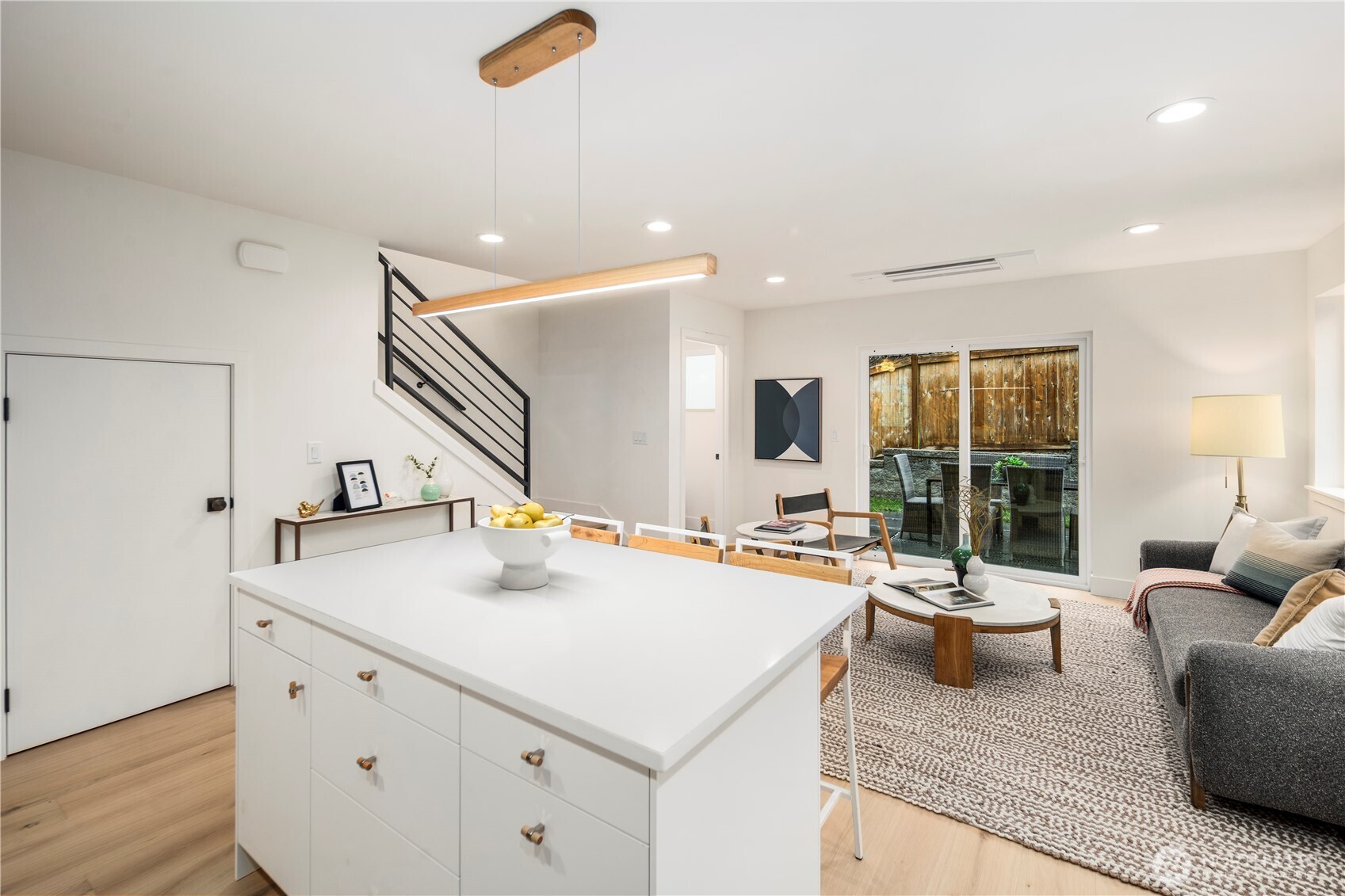 524 Northeast 89th Street, Unit B Seattle, WA 98115 - Photo 11 of 32