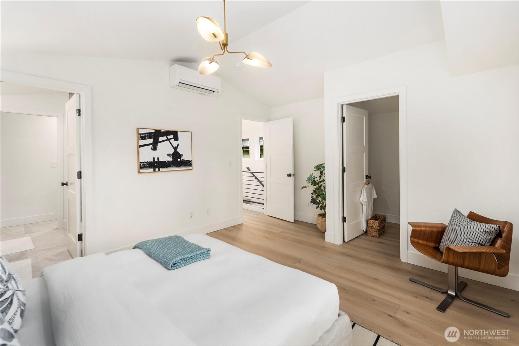 524 Northeast 89th Street, Unit B Seattle, WA 98115 - Photo 20 of 32