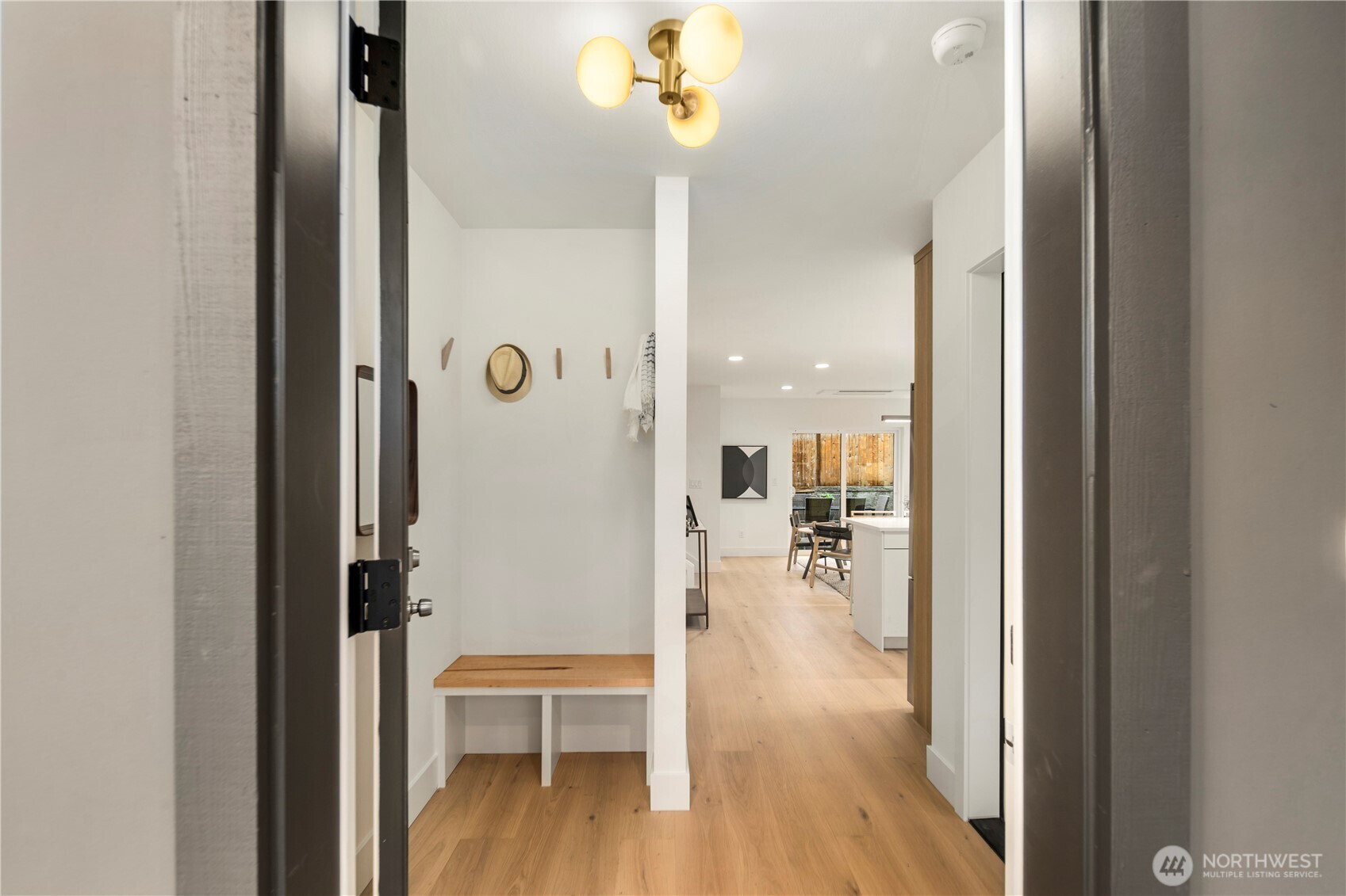 524 Northeast 89th Street, Unit B Seattle, WA 98115 - Photo 2 of 32