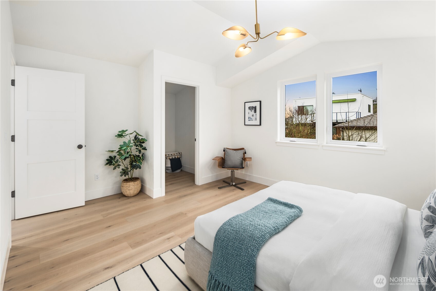 524 Northeast 89th Street, Unit B Seattle, WA 98115 - Photo 21 of 32