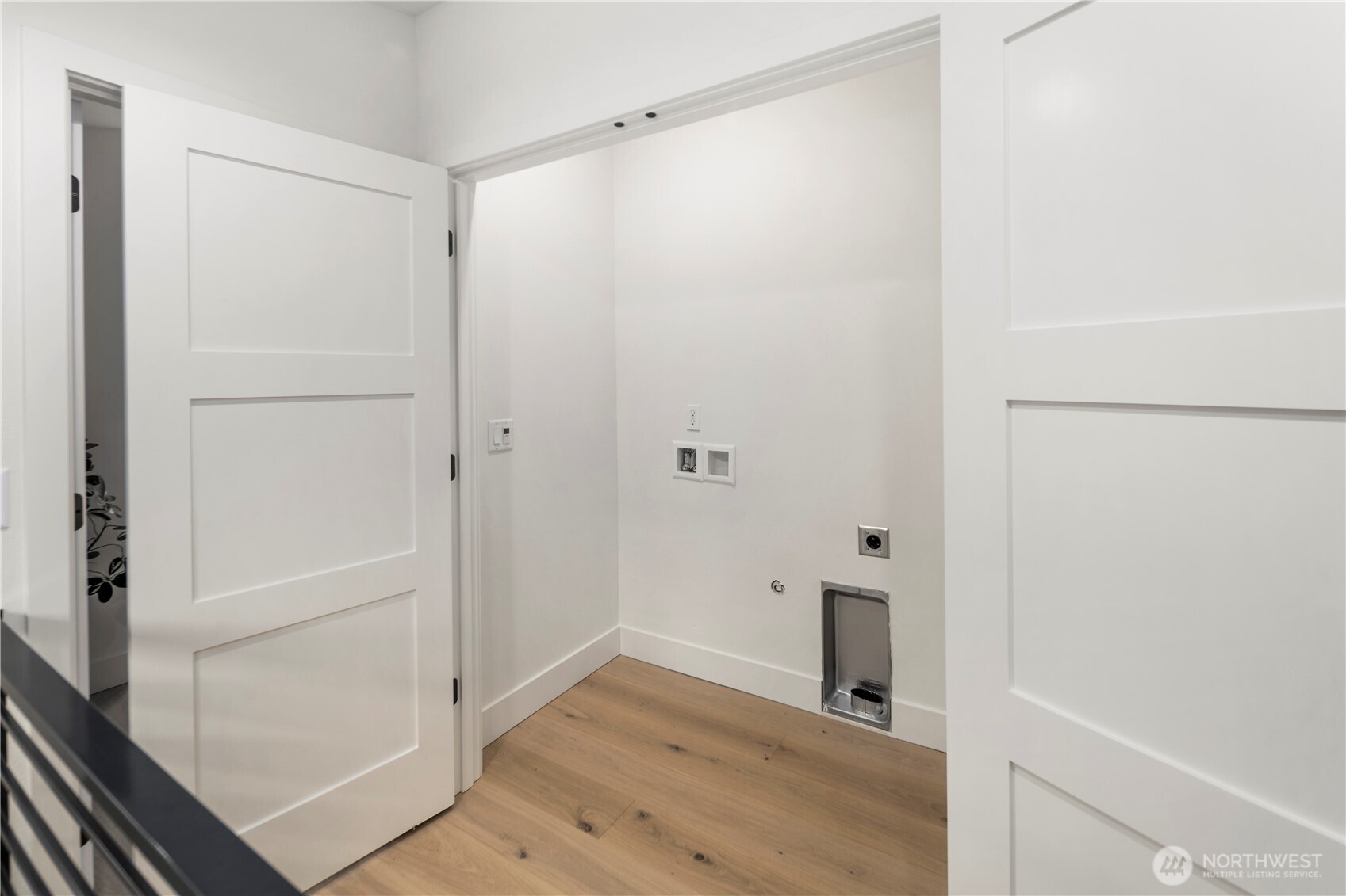 524 Northeast 89th Street, Unit B Seattle, WA 98115 - Photo 29 of 32