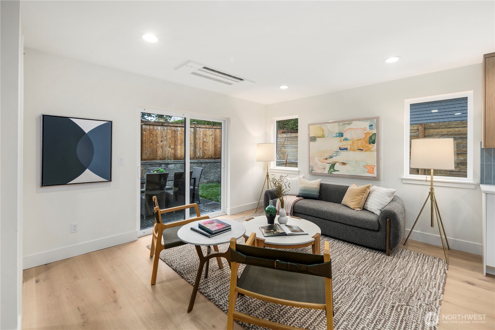 524 Northeast 89th Street, Unit B Seattle, WA 98115 - Photo 6 of 32