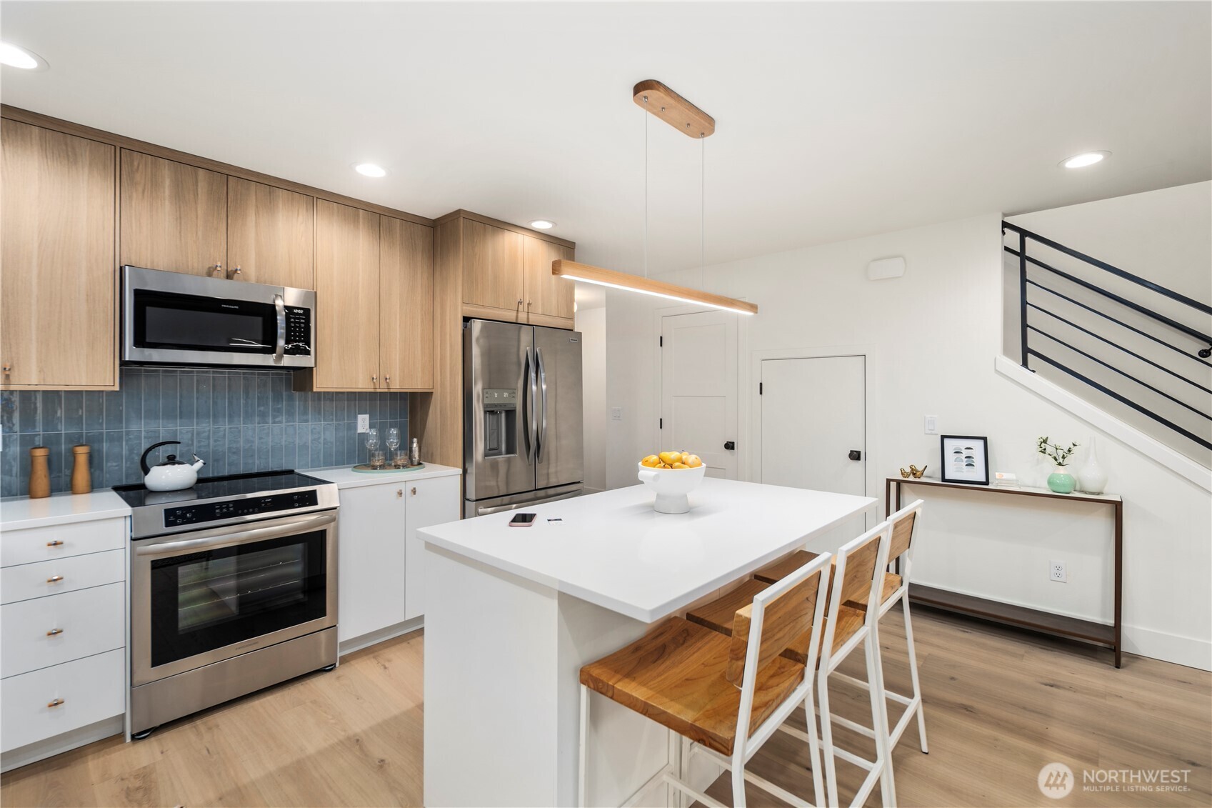 524 Northeast 89th Street, Unit B Seattle, WA 98115 - Photo 9 of 32