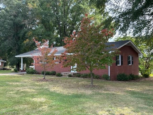 2452 Amostown Road Sandy Ridge, NC 27046 - Photo 7 of 45 Gallery Image 7