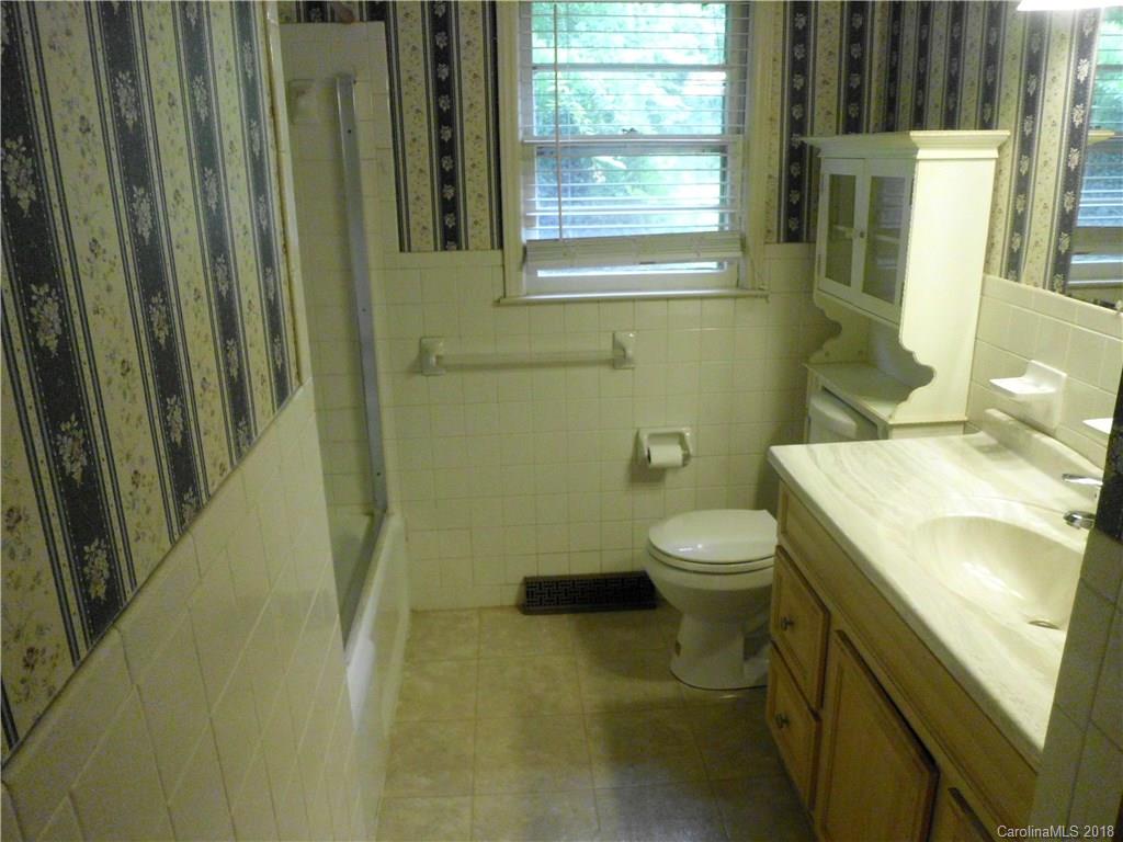 1773 Cameron Road Lincolnton, NC 28092 - Photo 4 of 15 Gallery Image 4
