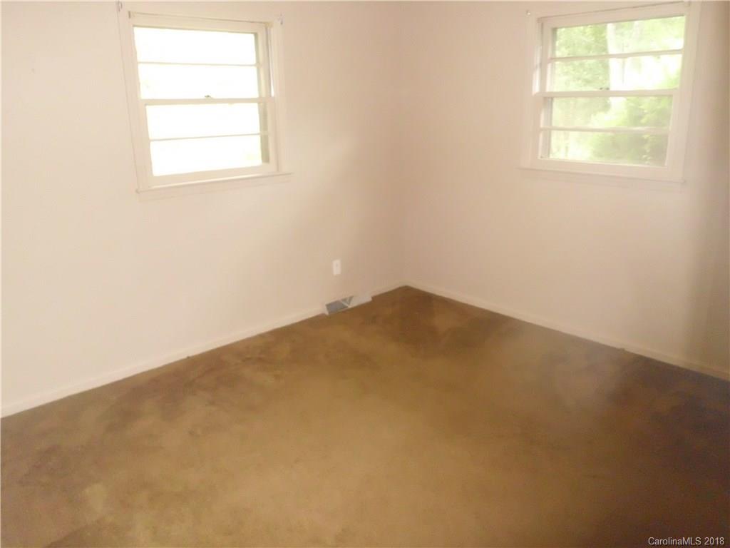 1773 Cameron Road Lincolnton, NC 28092 - Photo 5 of 15 Gallery Image 5