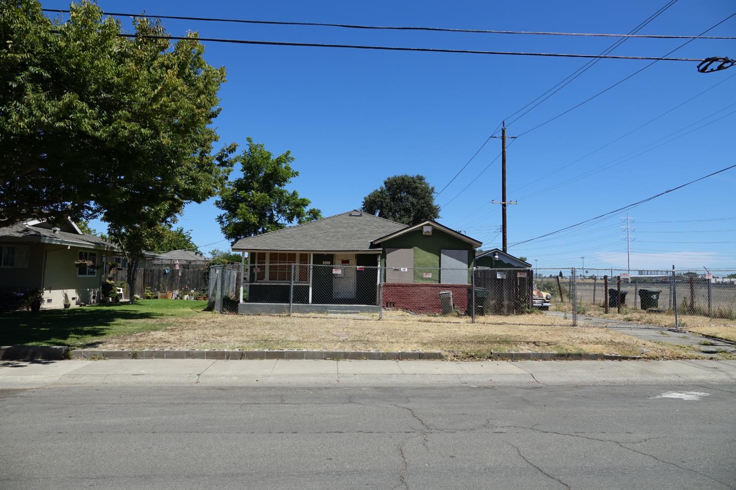 3117 Gardendale Road Sacramento, CA 95822 - Photo 1 of 6 Gallery Image 1