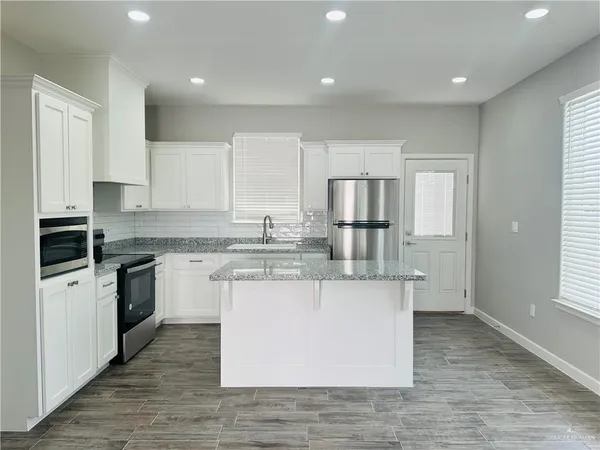 $1,350 | 1103 Sugar Gdn Drive, Unit 4, Pharr, TX 78577